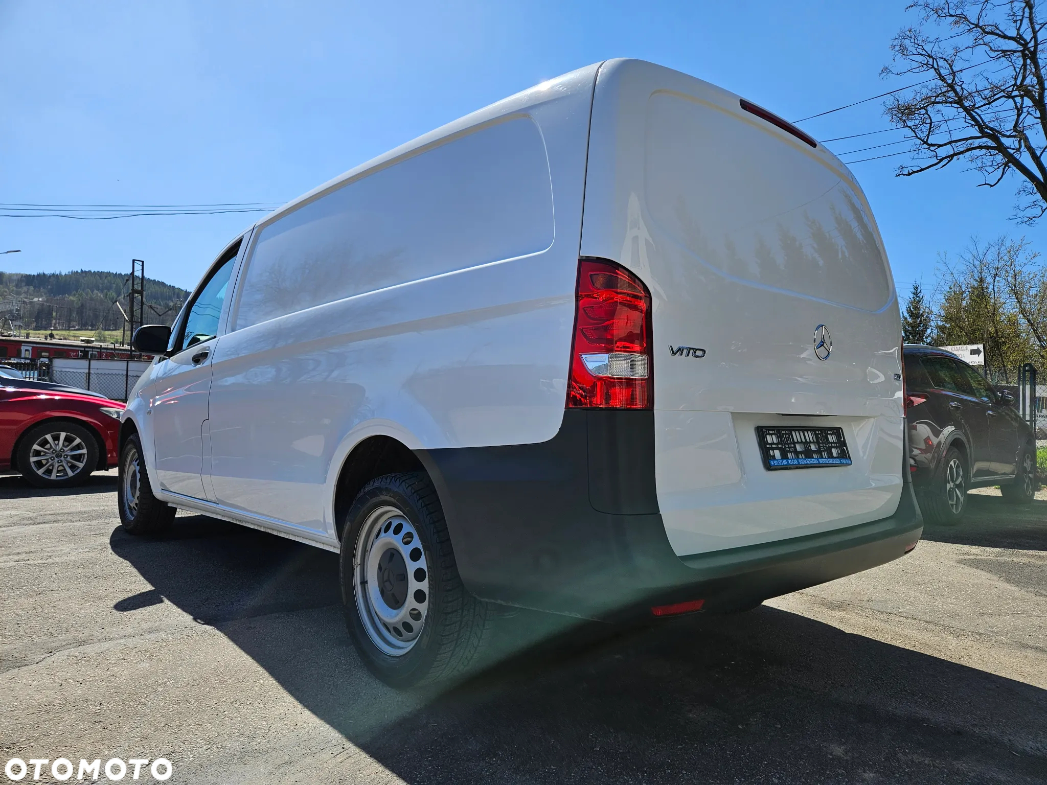 Mercedes-Benz VITO 4X4 LONG KLIMA AUTOMAT REJ.02 2021 3OSOBOWY CIEŻAROWY - 11