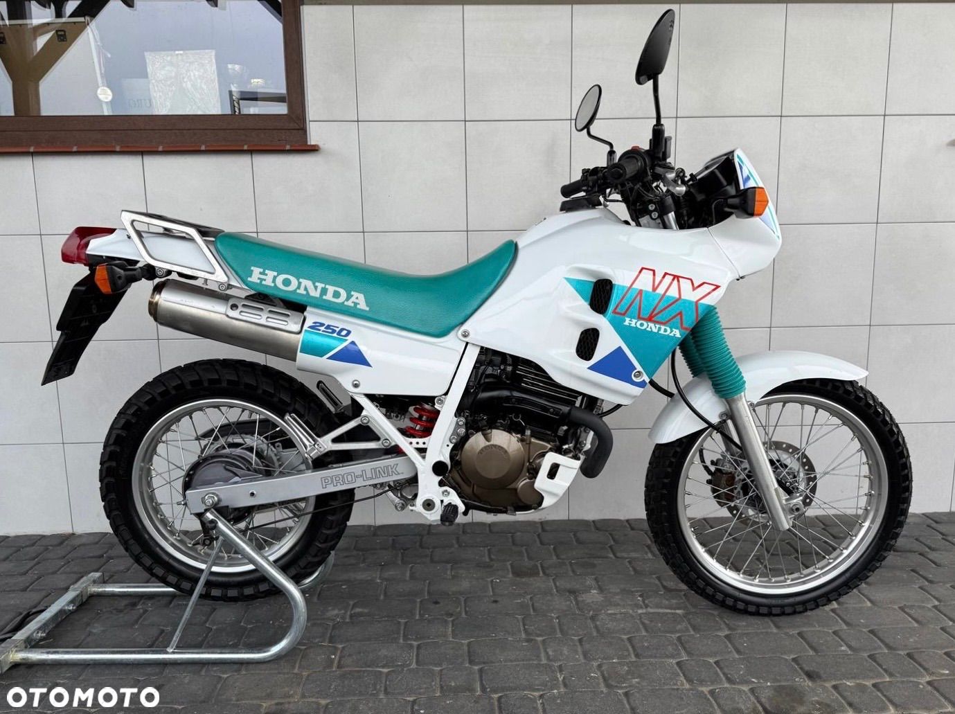 Honda NX