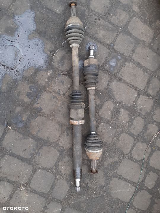 PÓŁOŚ FORD FOCUS MK1 1.6 16V PRAWA LUB LEWA - 1