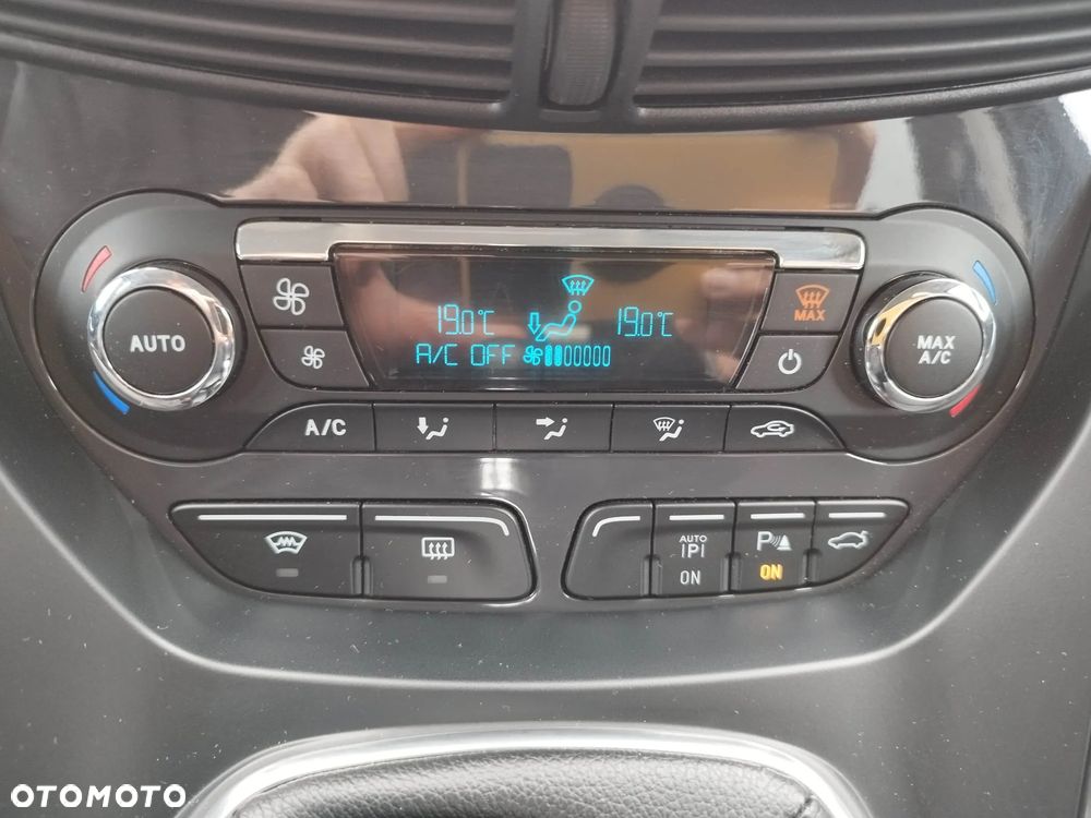 Ford Kuga 2.0 TDCi 4WD Titanium - 18