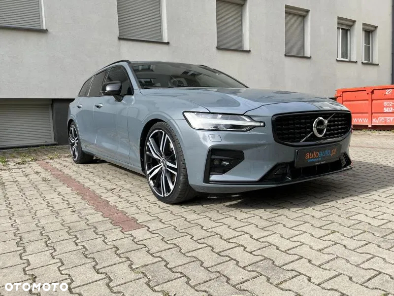 Volvo V60 B4 B R-Design - 3