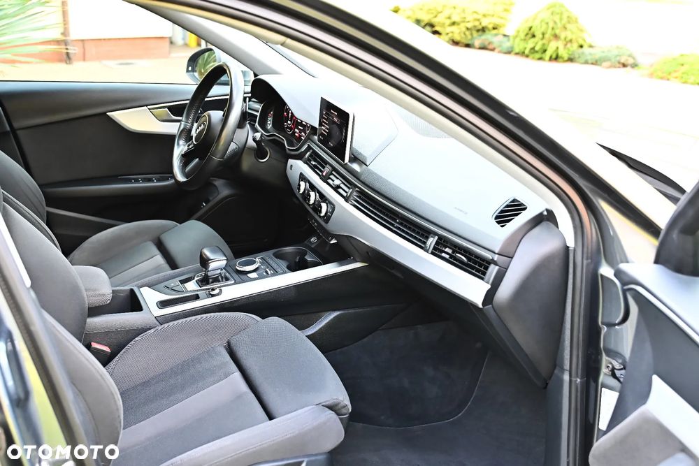 Audi A4 Avant 2.0 TDI Sport S tronic - 13