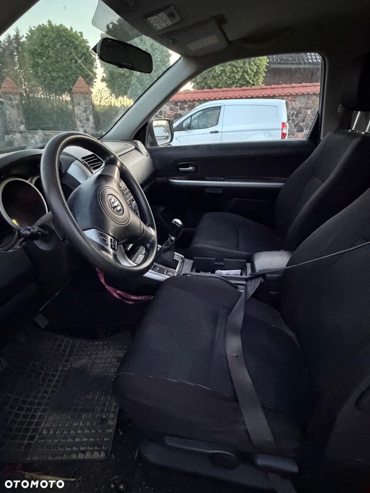 Suzuki Grand Vitara - 3