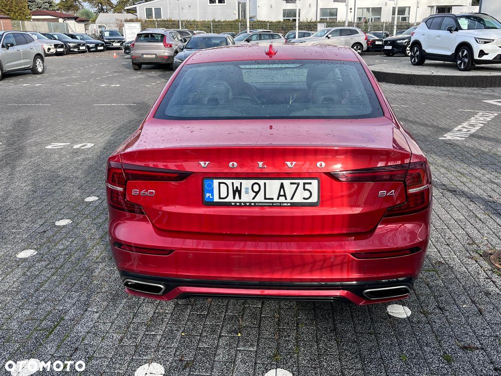 Volvo S60 B4 B R-Design - 4