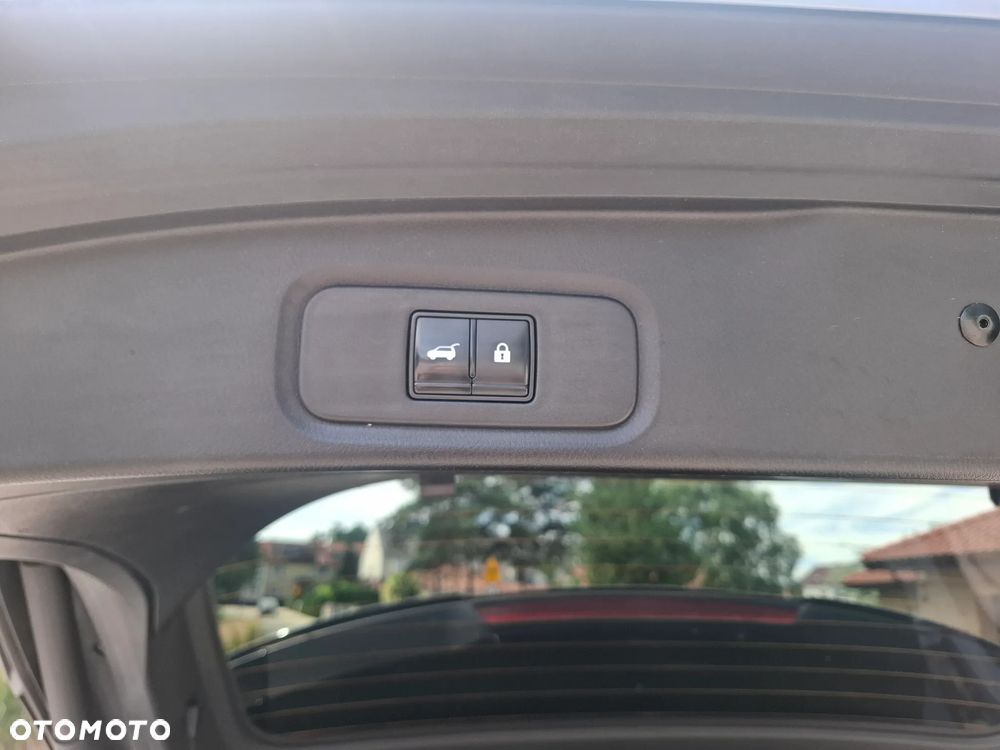 Nissan Qashqai 1.3 DIG-T N-Connecta DCT - 13