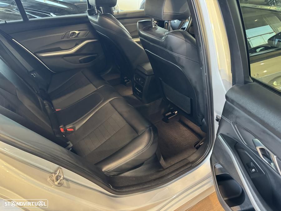 BMW 320 e Corporate Edition Auto - 29