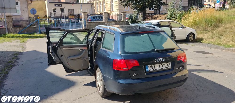 Audi A4 Avant - 25