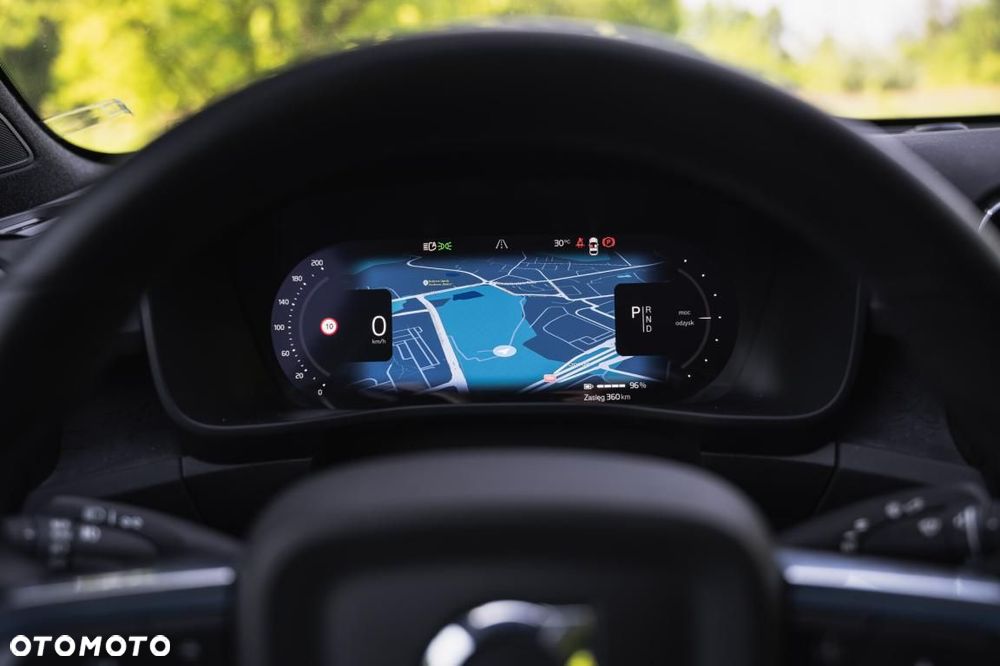 Volvo C40 - 18