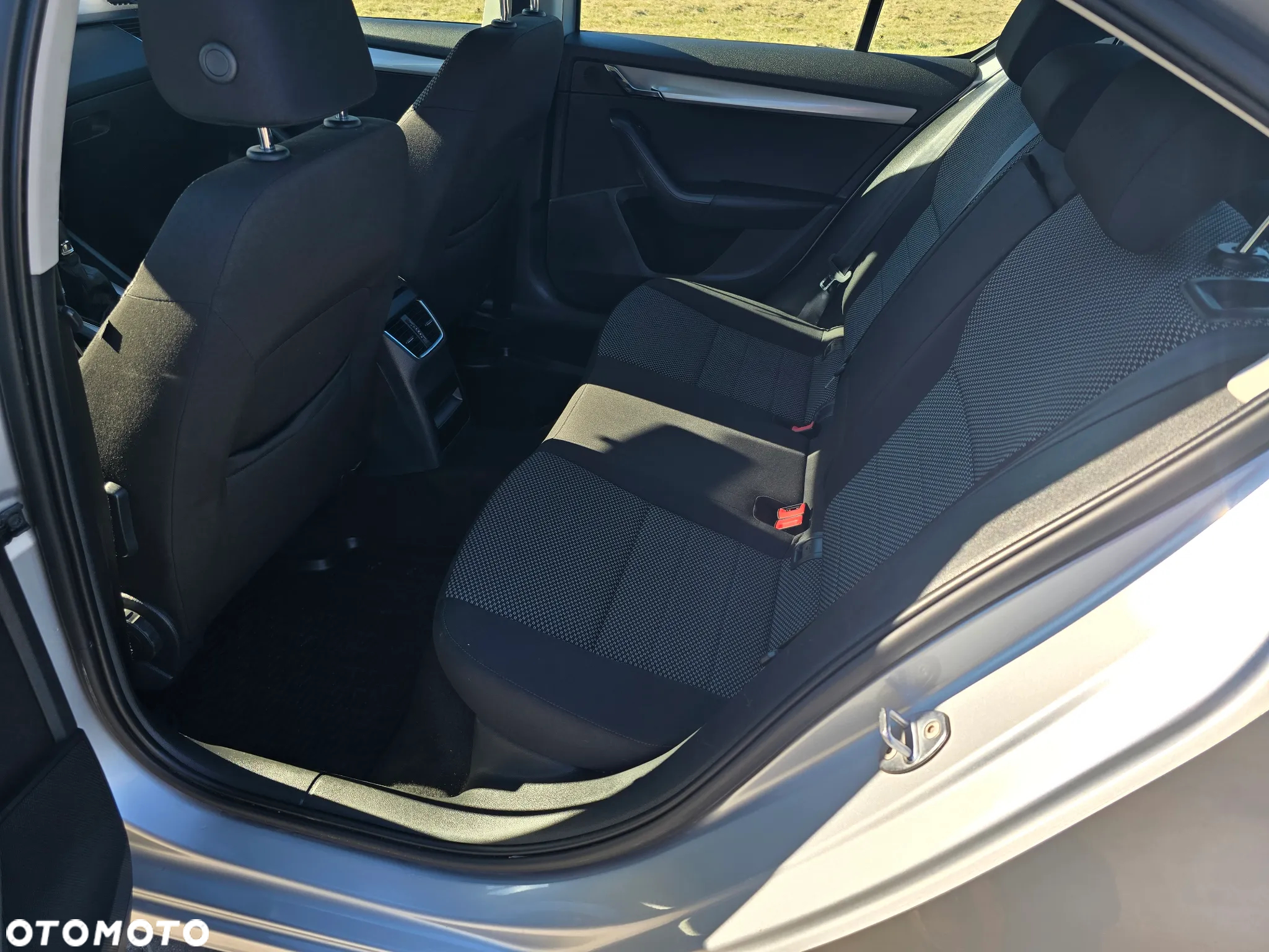 Skoda Octavia 1.4 TSI Ambition - 9