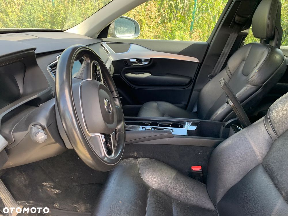 Volvo XC 90 T6 AWD Geartronic Momentum - 10