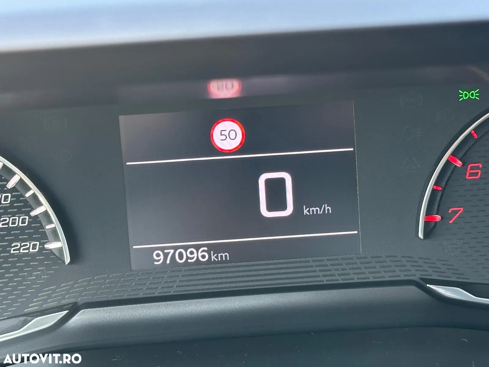 Peugeot 208 PureTech 100 Style - 32