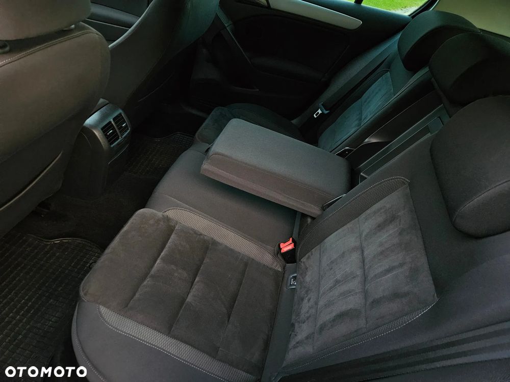 Volkswagen Golf 1.4 TSI Edition - 27