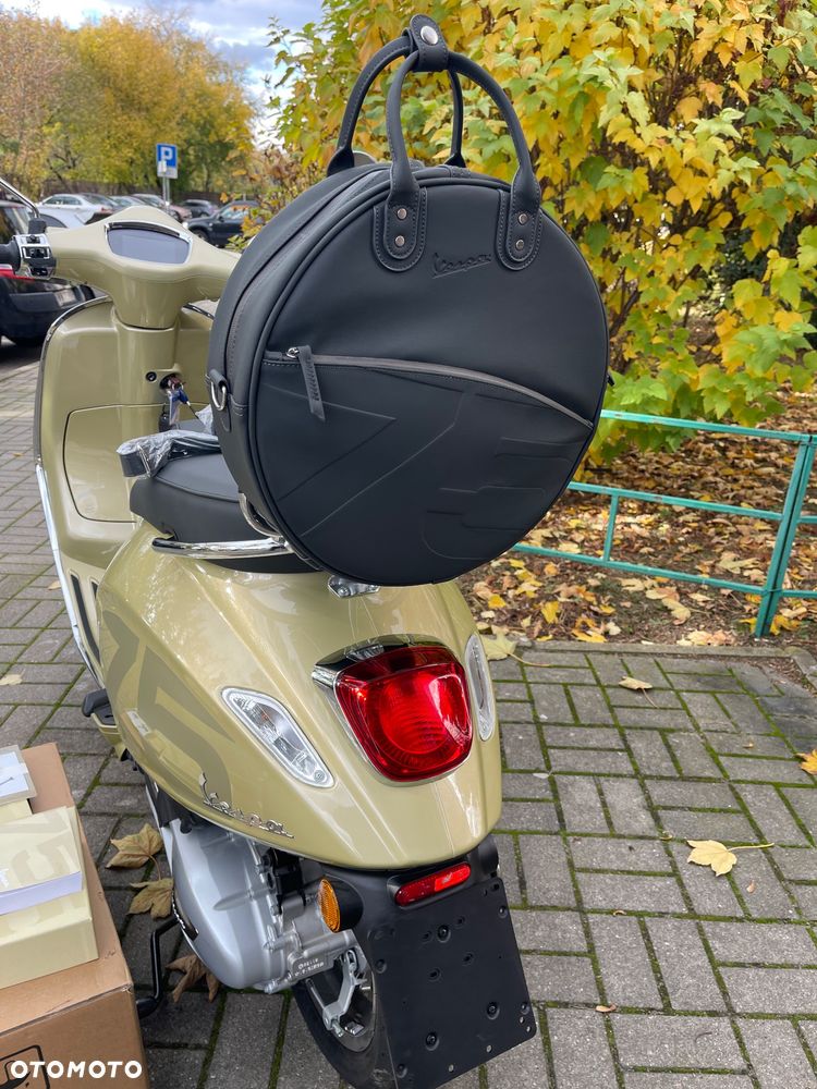 Piaggio Vespa - 9