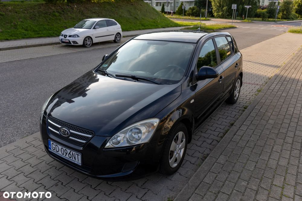Kia Ceed 1.4 Comfort + - 2