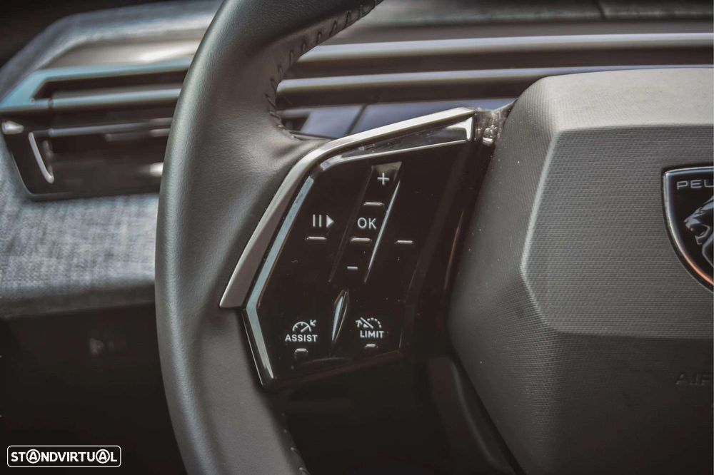 Peugeot 3008 1.2 Hybrid Allure e-DCS6 - 15