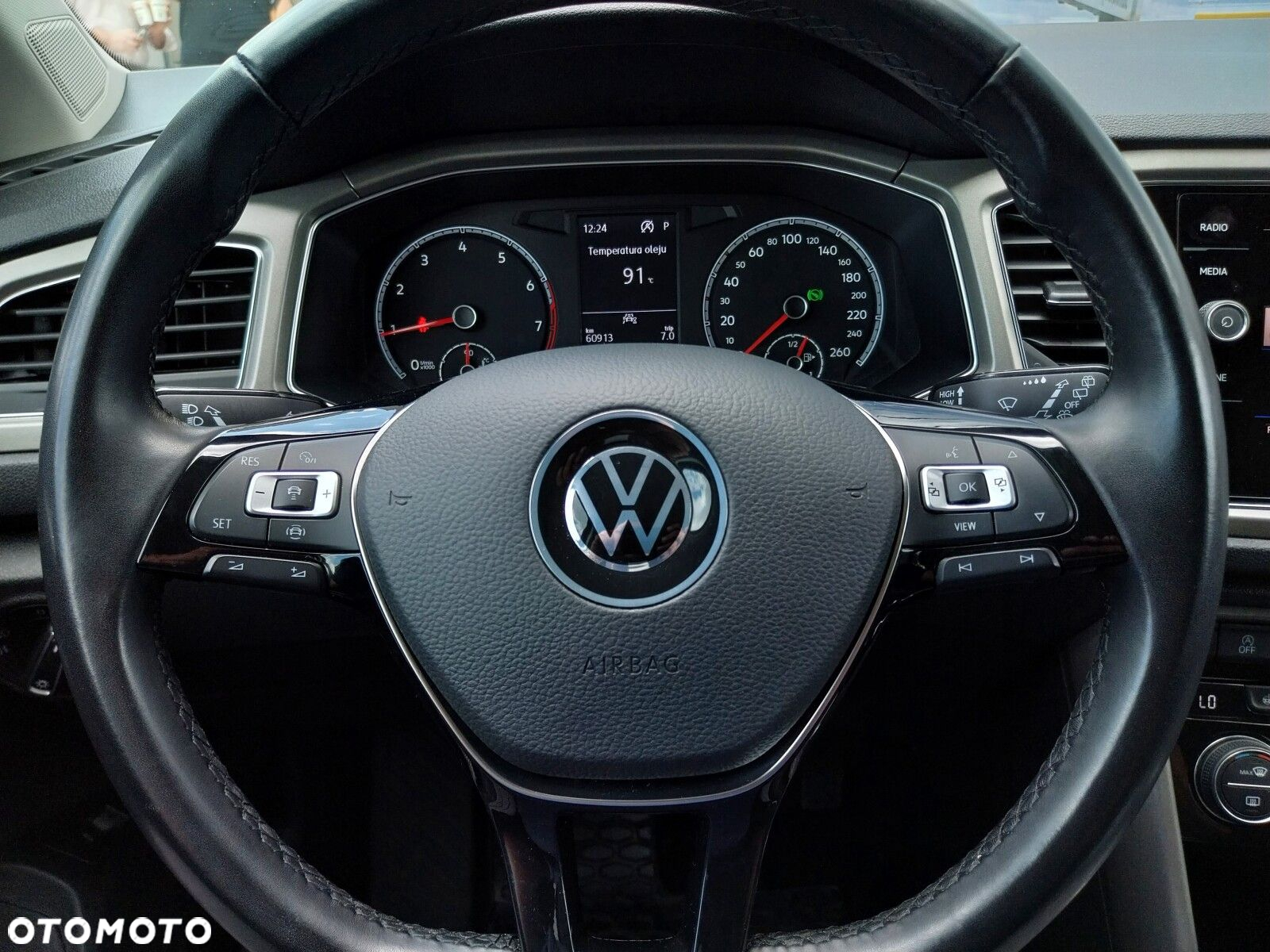 Volkswagen T-Roc - 14