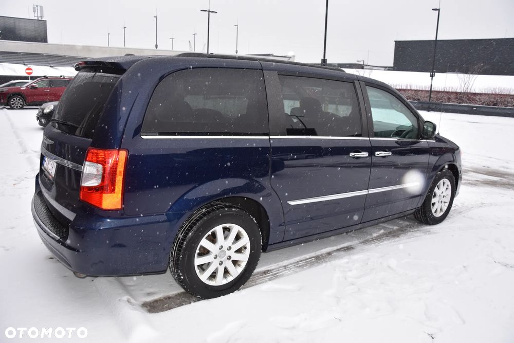 Chrysler Town & Country 3.6 Touring - 13