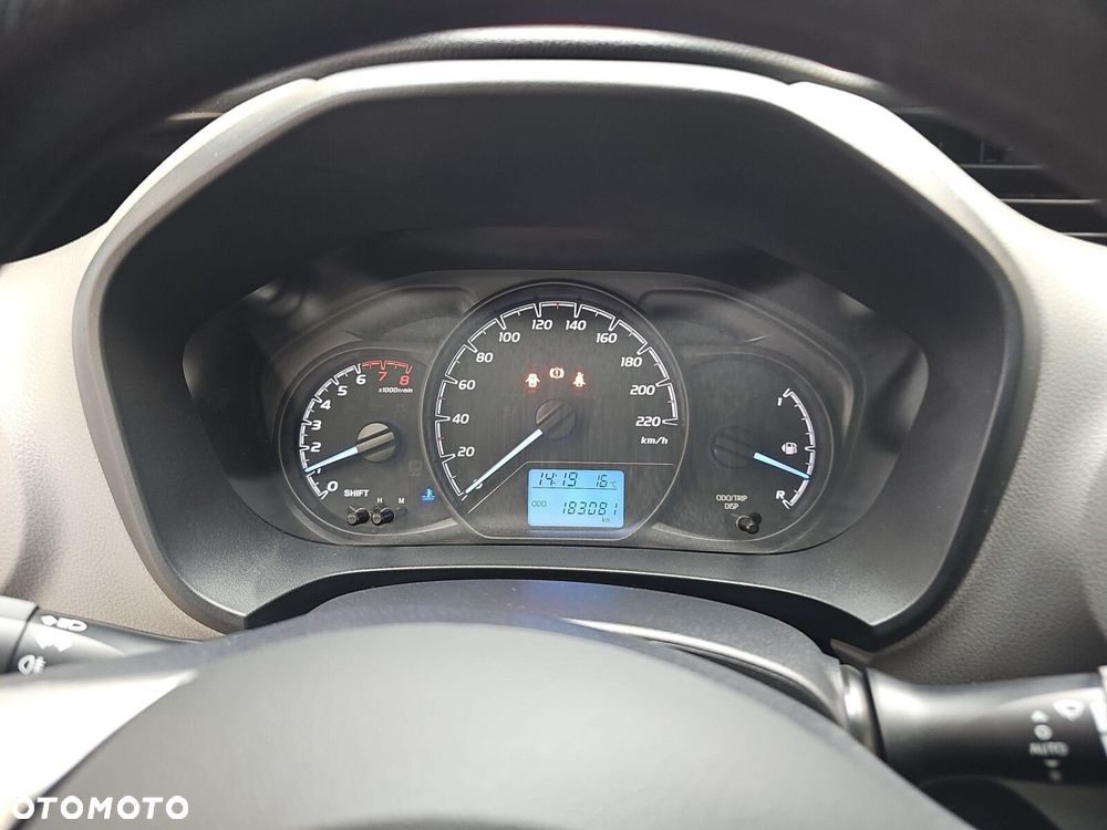 Toyota Yaris 1.5 Active - 11