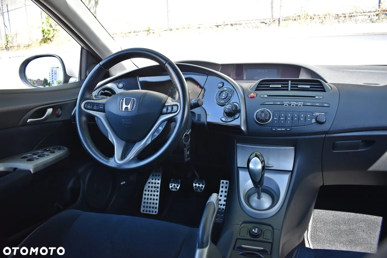 Honda Civic 1.8 Sport - 16