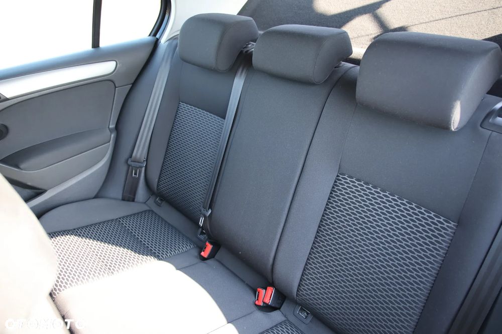 Volkswagen Golf 1.6 TDI Trendline - 5