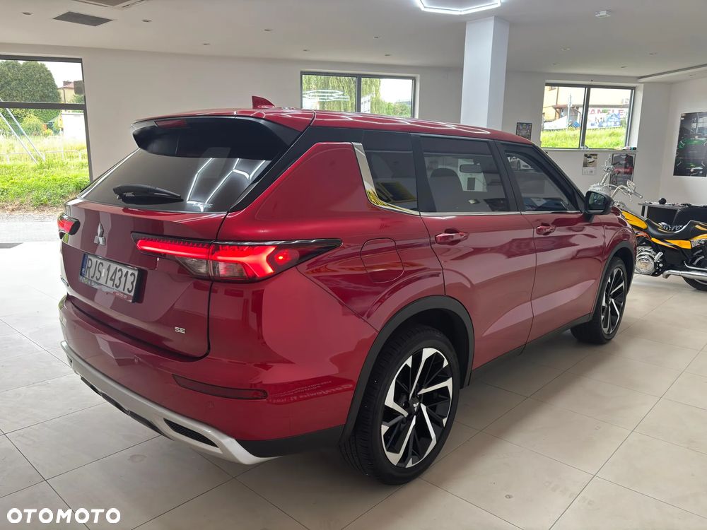 Mitsubishi Outlander - 4