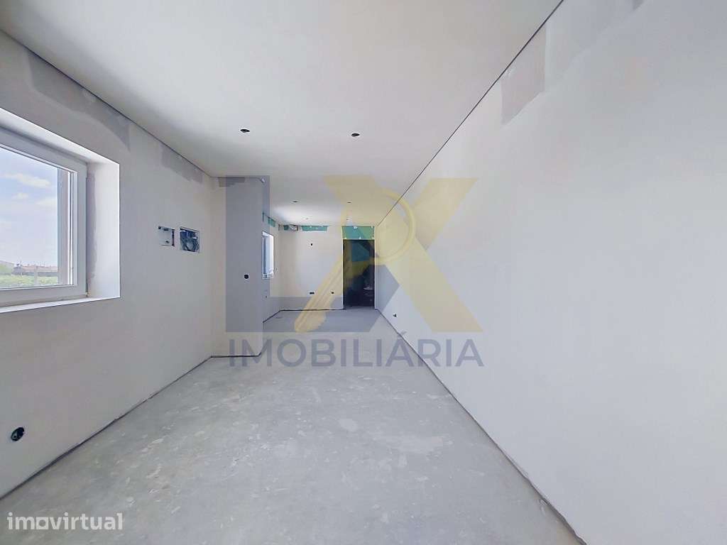 Moradia terrea com amplo terreno frontal em Estarreja! - Grande imagem: 4/18
