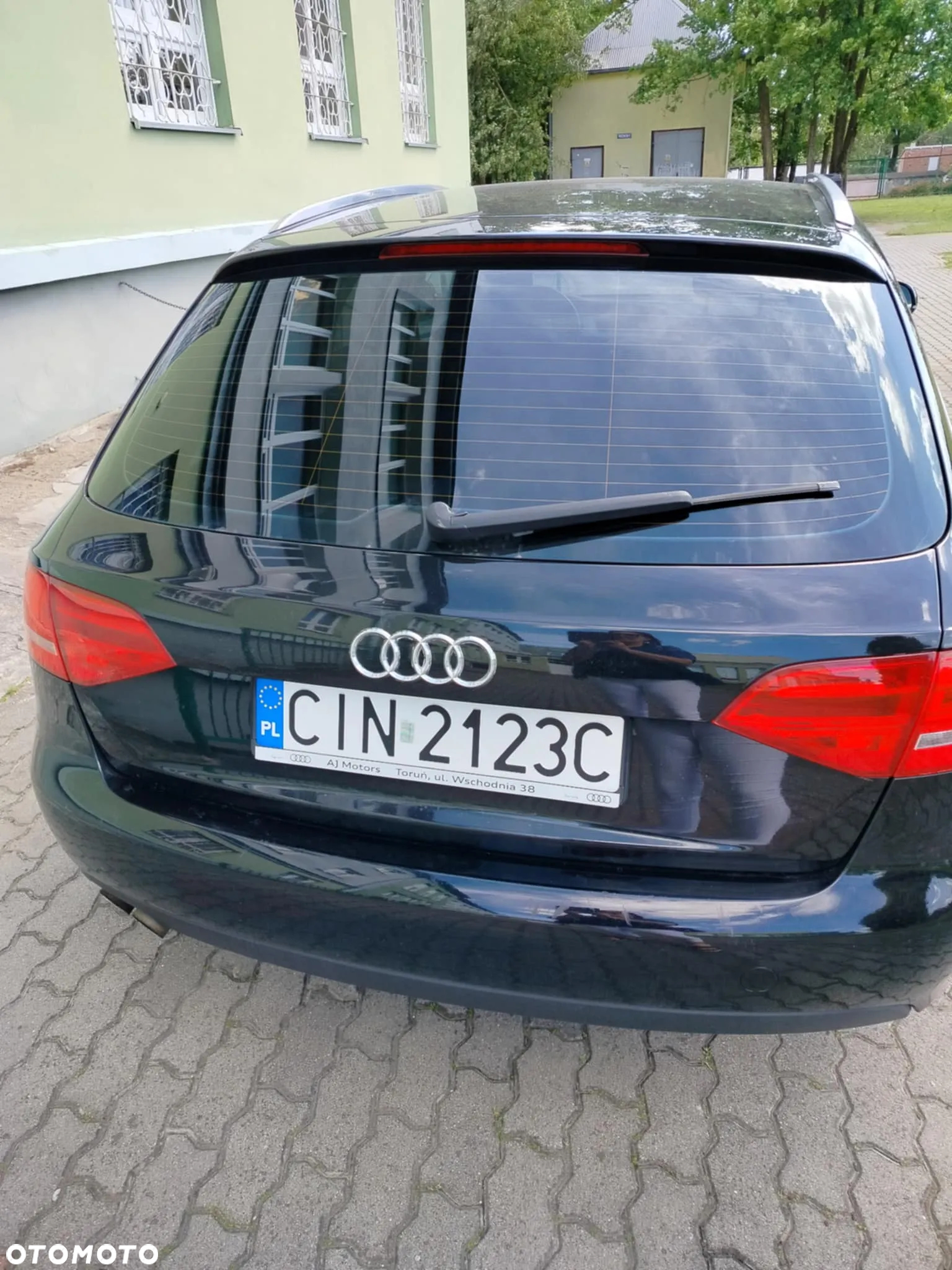 Audi A4 Avant 1.8 TFSI quattro Ambiente - 2