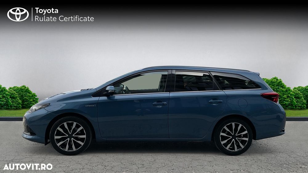 Toyota Auris 1.8 L VVT-i HSD Luna - 6