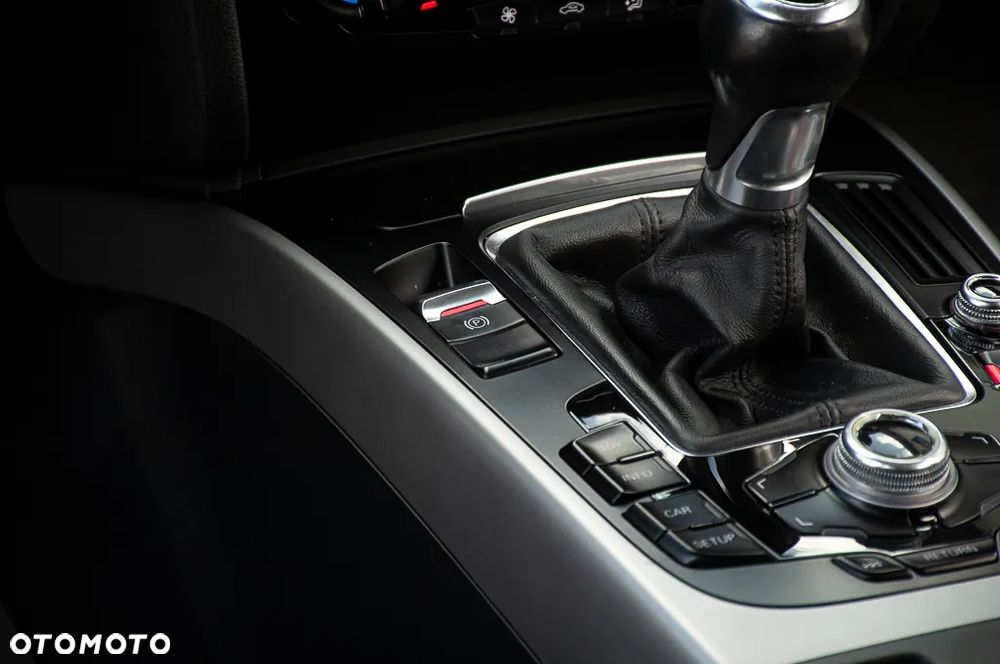 Audi A4 Avant 2.0 TDI DPF Ambition - 24