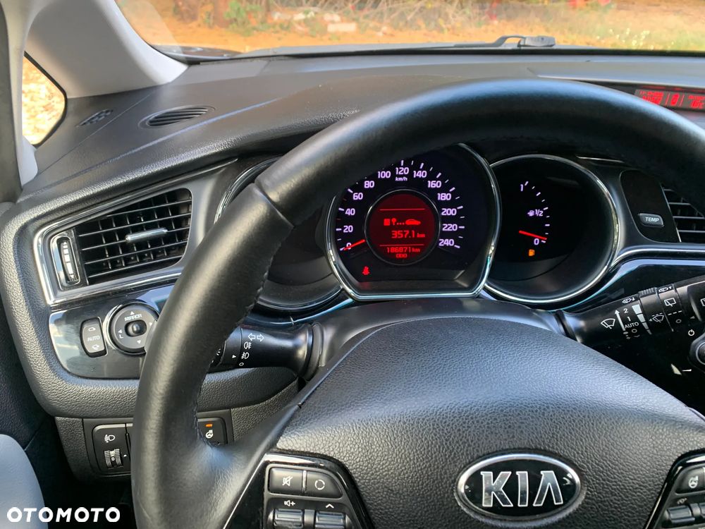 Kia Ceed 1.6 CRDi GT Line - 23