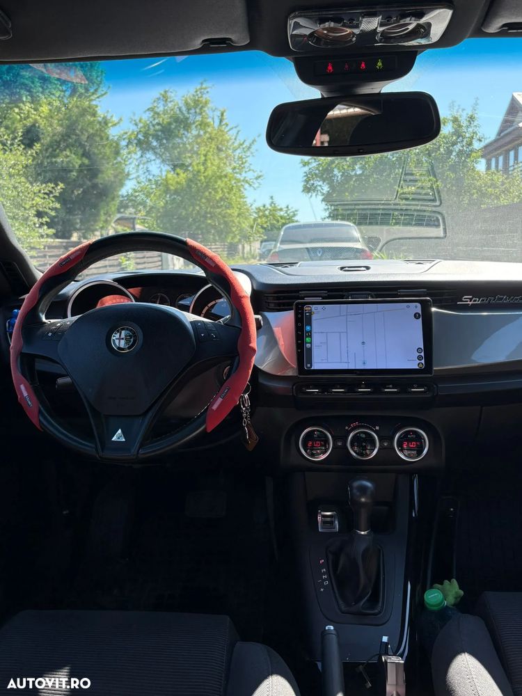 Alfa Romeo Giulietta 2.0 JTDM 20V TCT Lusso - 15
