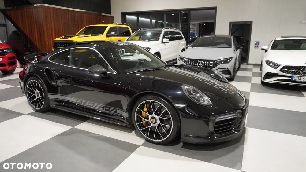 Porsche 911 Turbo S - 2