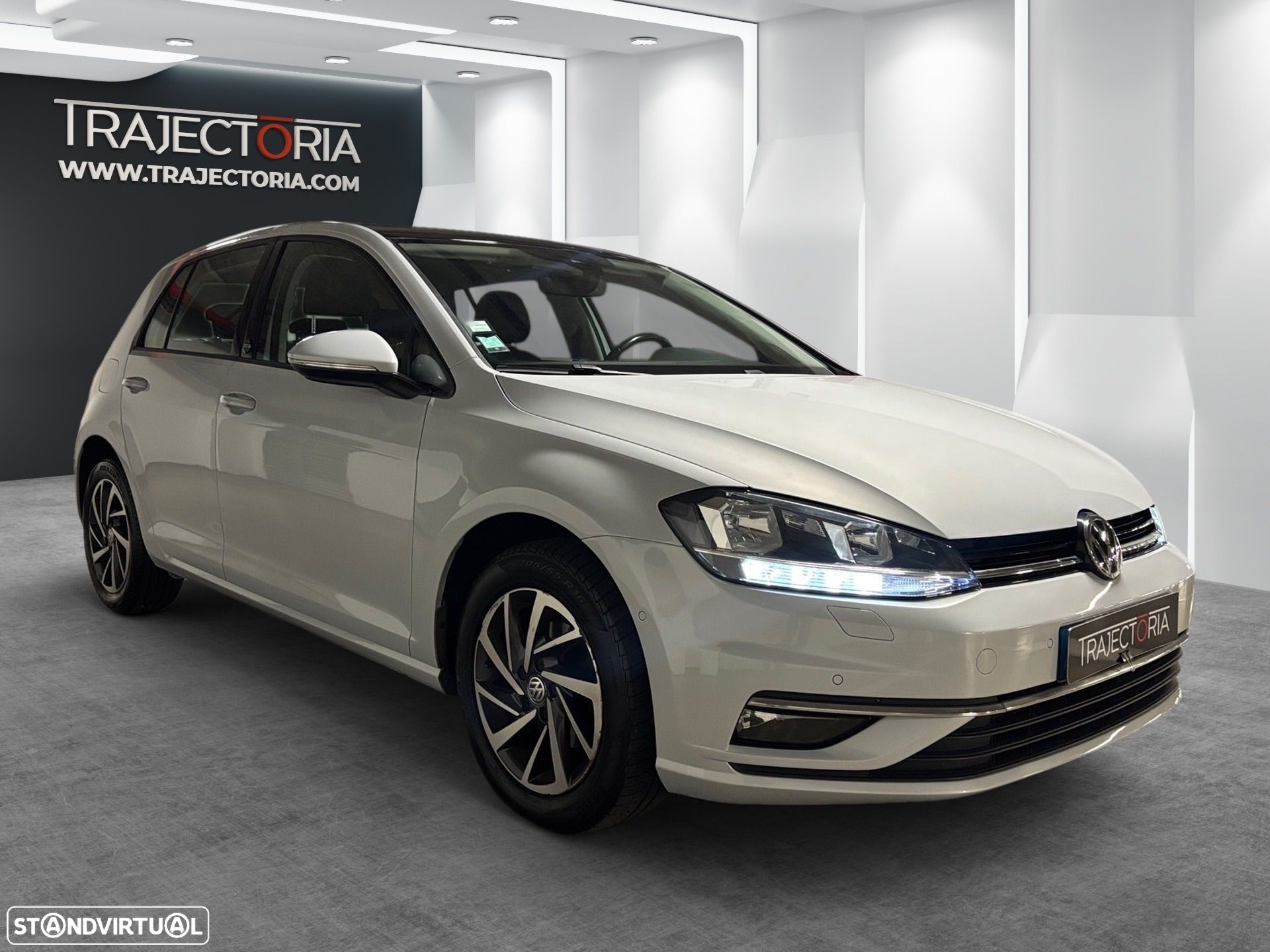 VW Golf 1.0 TSI Trendline DSG - 1