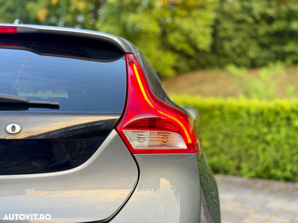 Volvo V40 D2 RDesign - 14