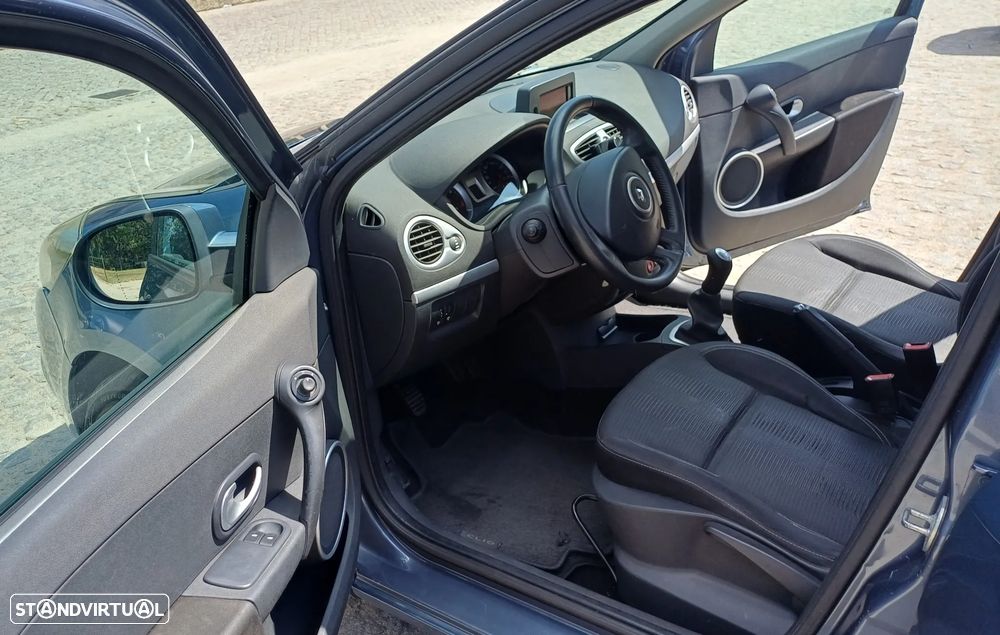 Renault Clio 1.2 16V Dynamique S - 10