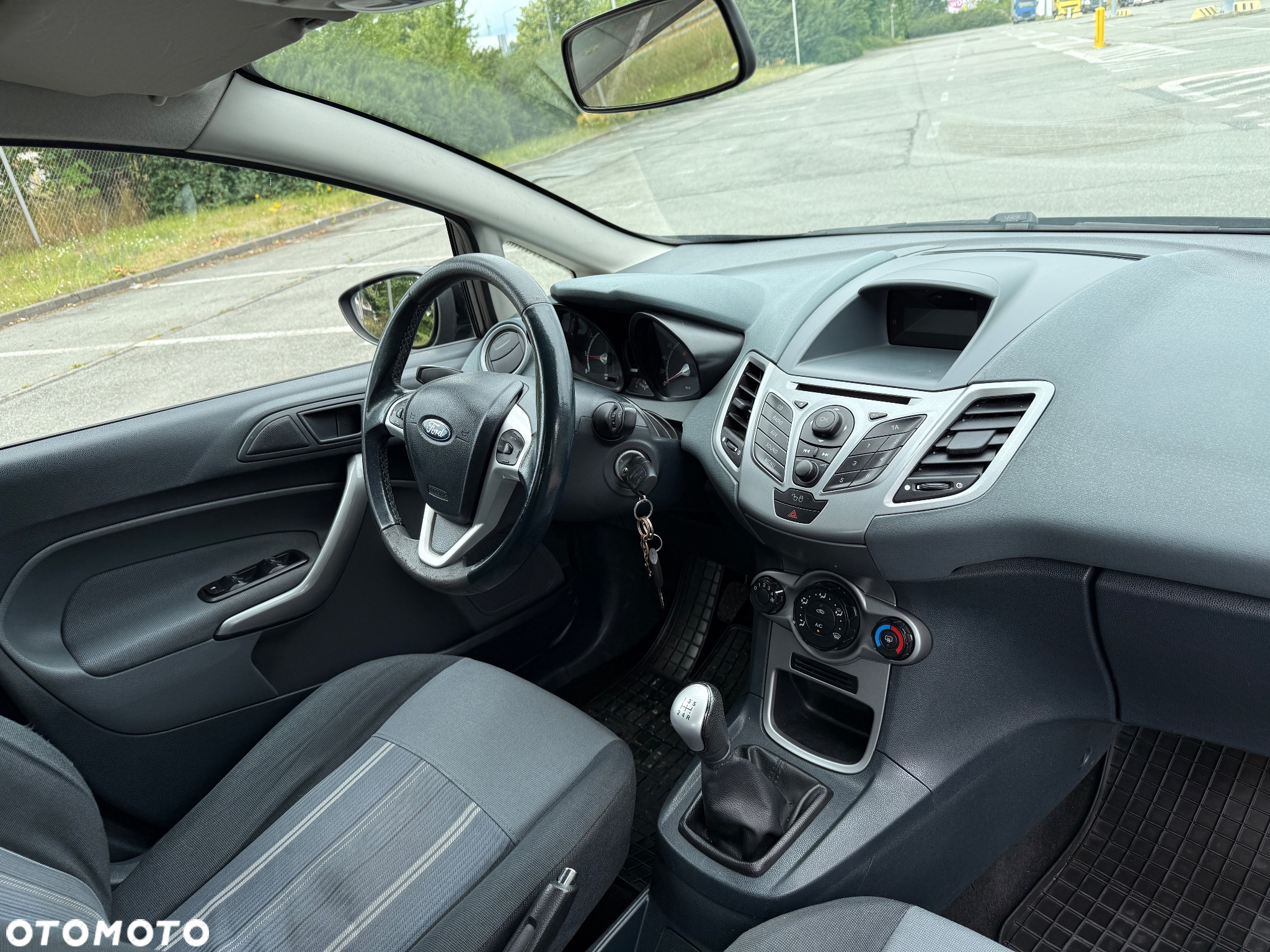 Ford Fiesta 1.4 Silver X - 24