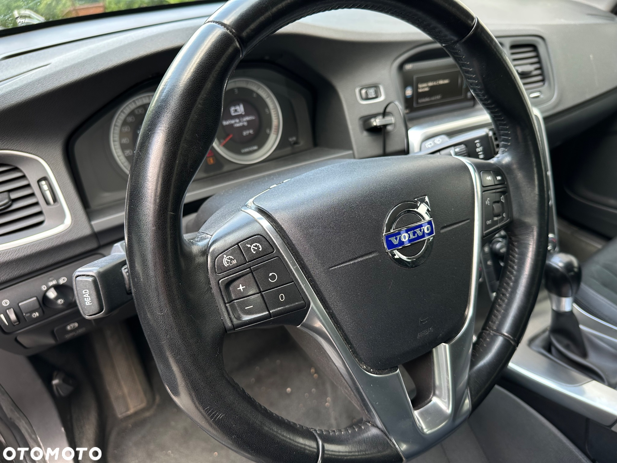 Volvo V60 D2 Momentum - 11
