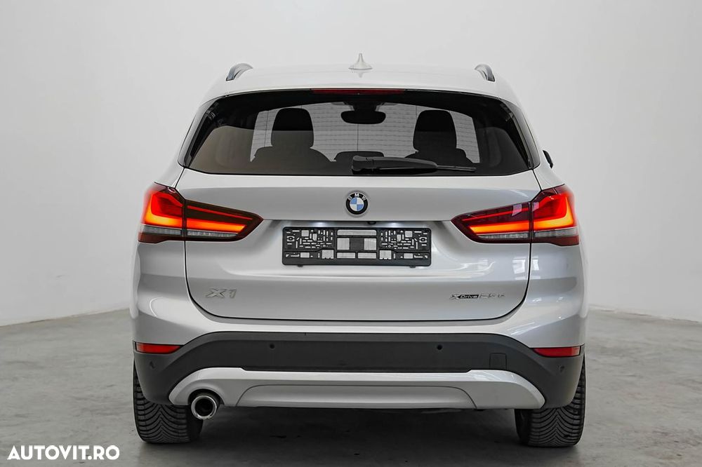 BMW X1 xDrive25e Advantage - 4