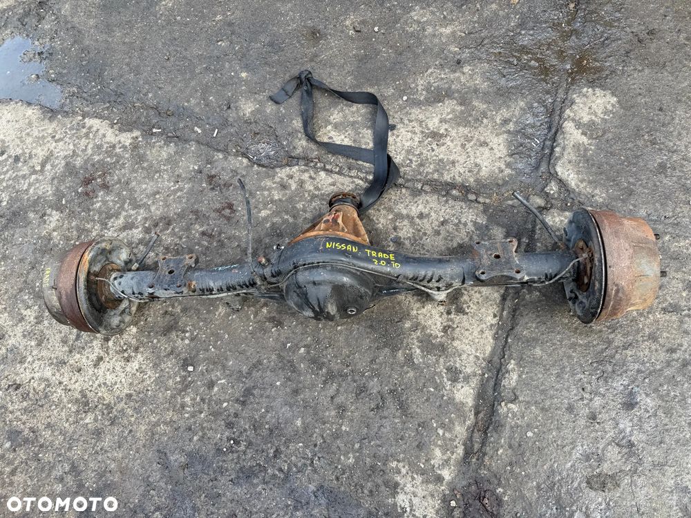 Most tył Nissan Trade 2.0 TD Italia 84tys km - 1