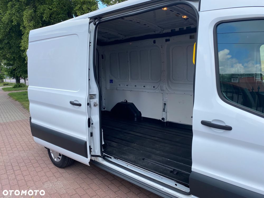 Ford Transit - 20