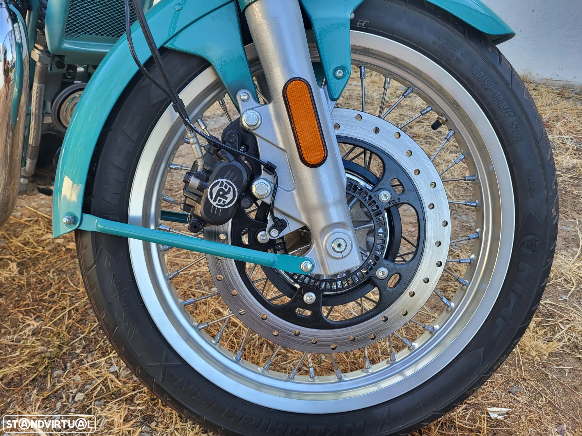 Royal Enfield Classic - 10
