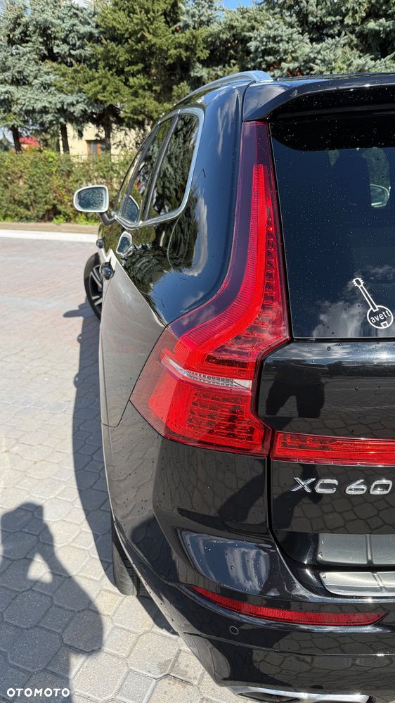 Volvo XC 60 T6 AWD R-Design - 6