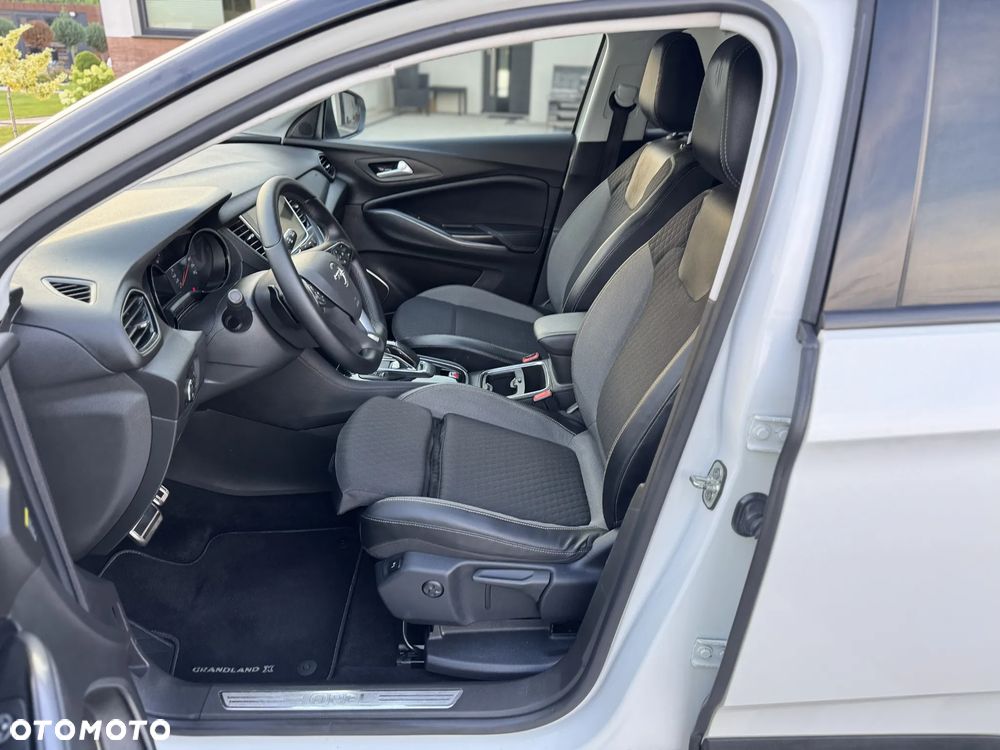 Opel Grandland X Plug-in-Hybrid4 1.6 DI Start/Stop Ultimate - 27