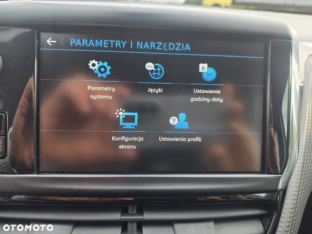 Peugeot 2008 PureTech 130 EAT8 Allure - 20