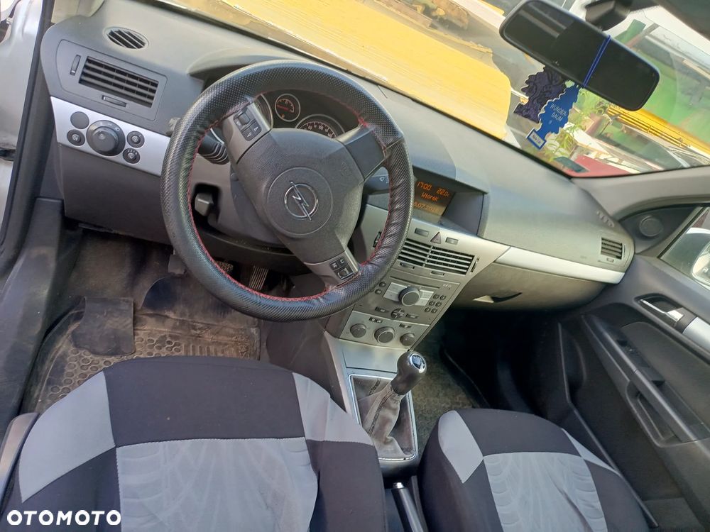 Opel Astra 1.7 CDTI - 5