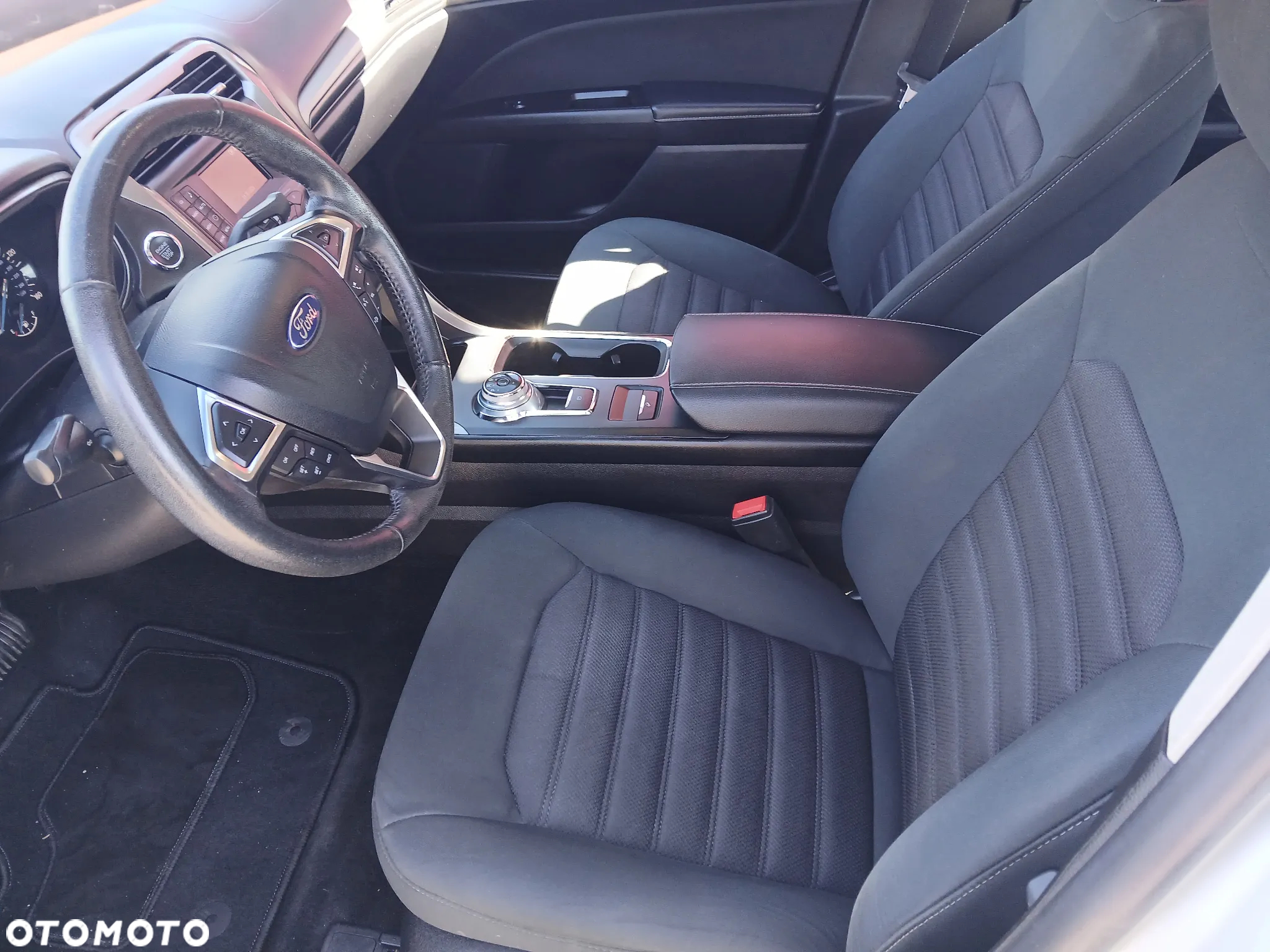 Ford Fusion - 11