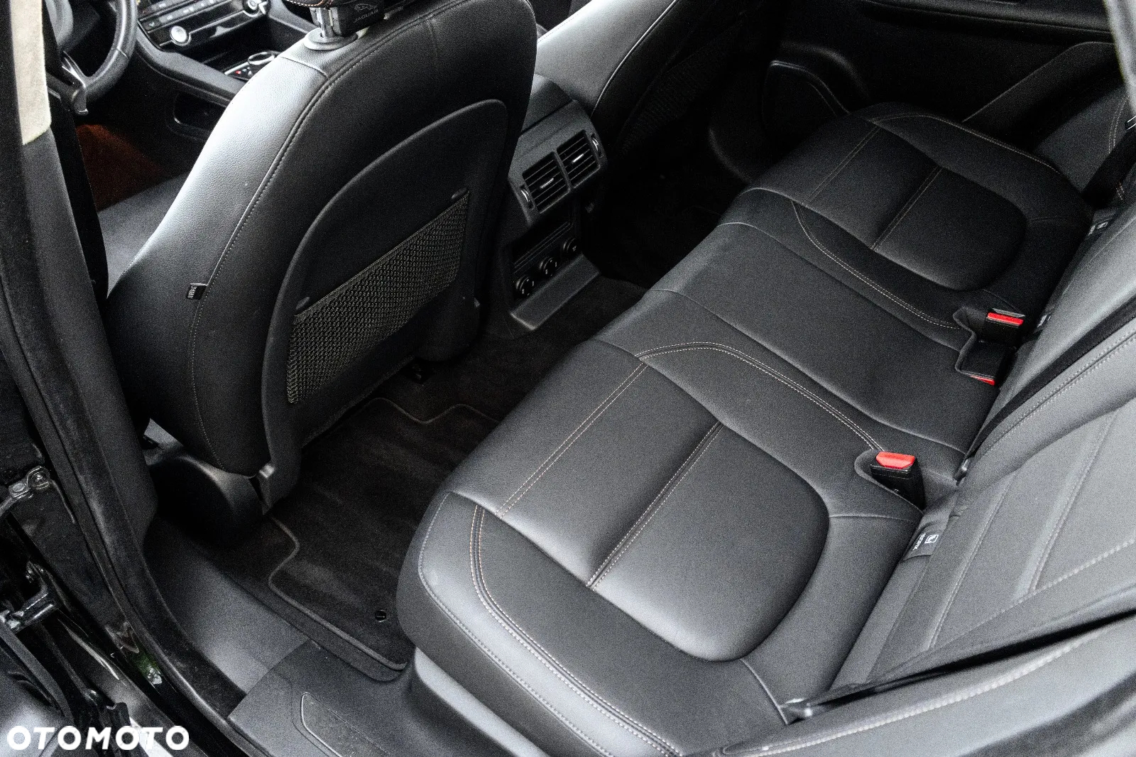 Jaguar F-Pace 2.0 i4P AWD Prestige - 20