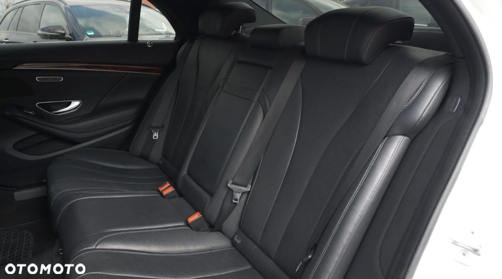 Mercedes-Benz Klasa S 500 4-Matic 7G-TRONIC - 27
