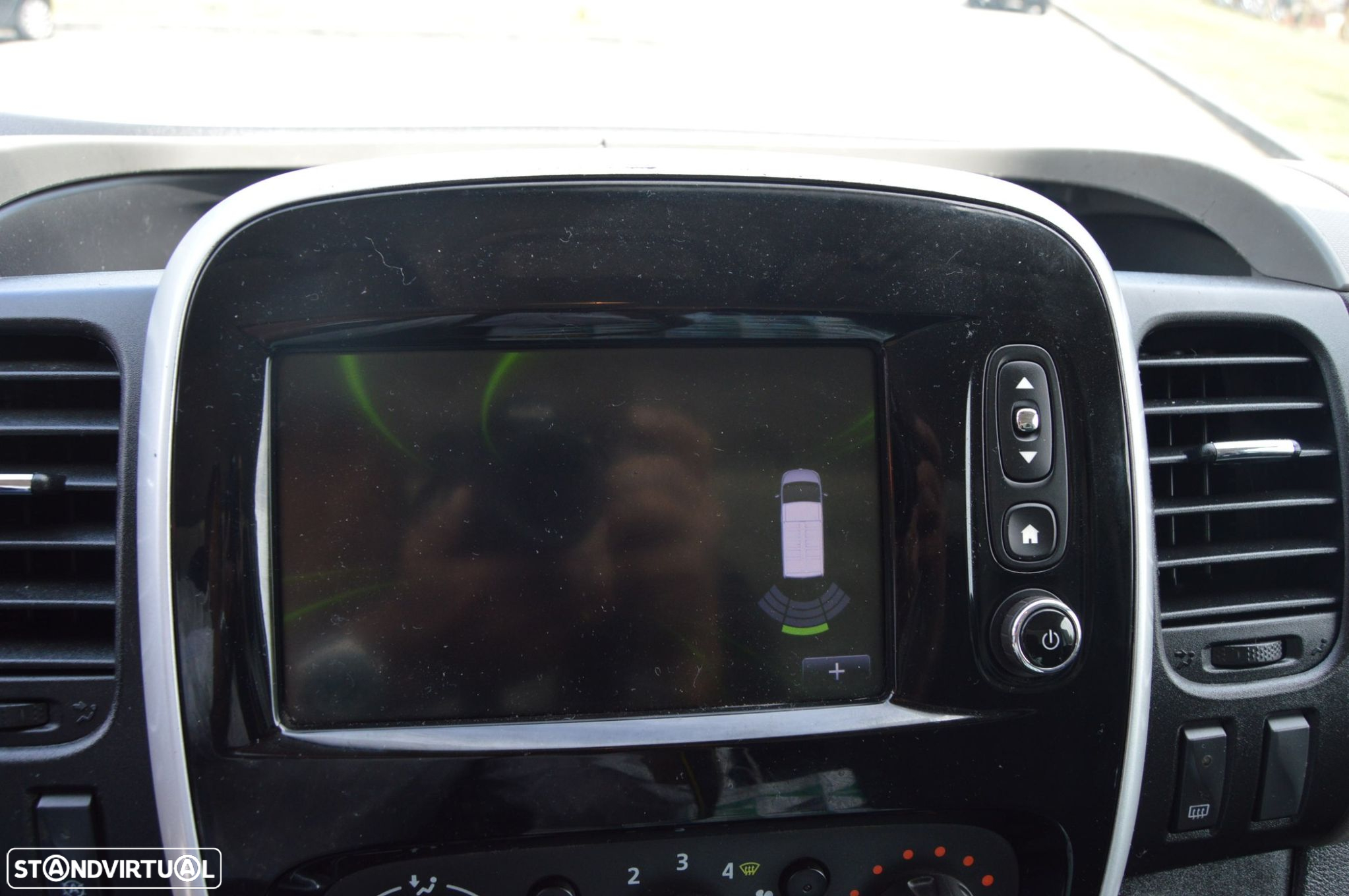 Renault Trafic Outro - 19