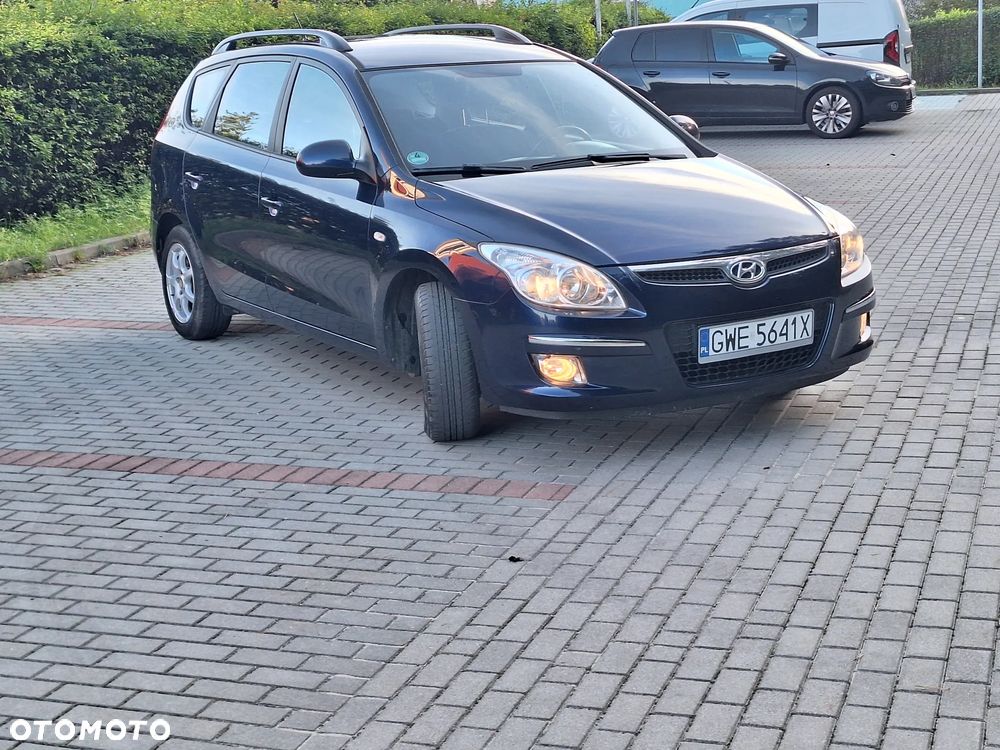 Hyundai i30 i30cw 1.6 Edition Plus - 1